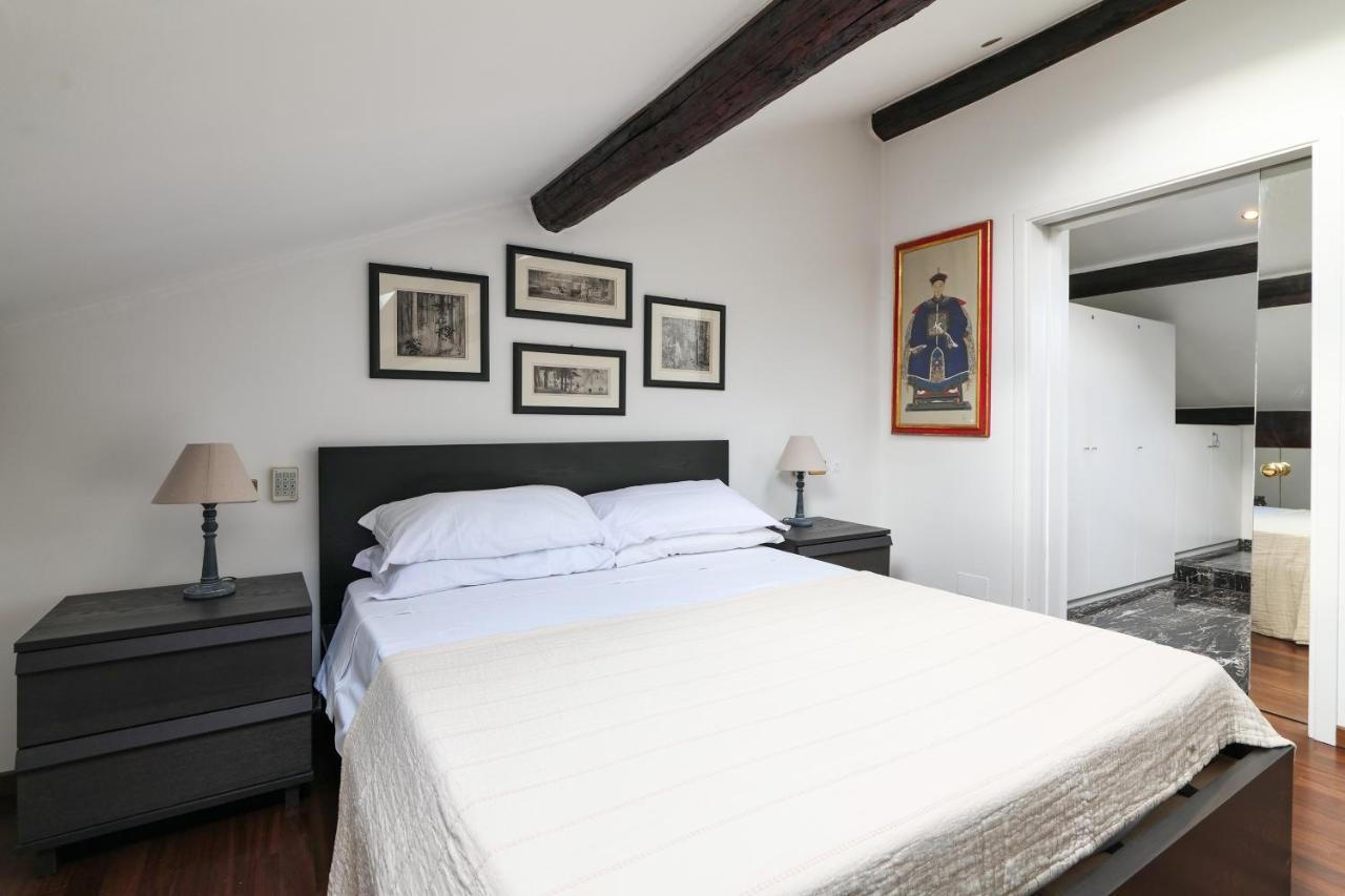 Appartamento Elegant P.Venezia Attic Milano Esterno foto
