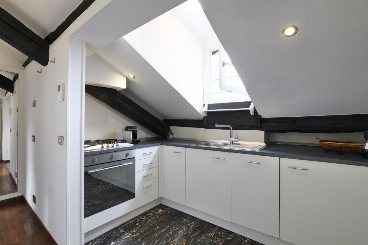 Appartamento Elegant P.Venezia Attic Milano Esterno foto